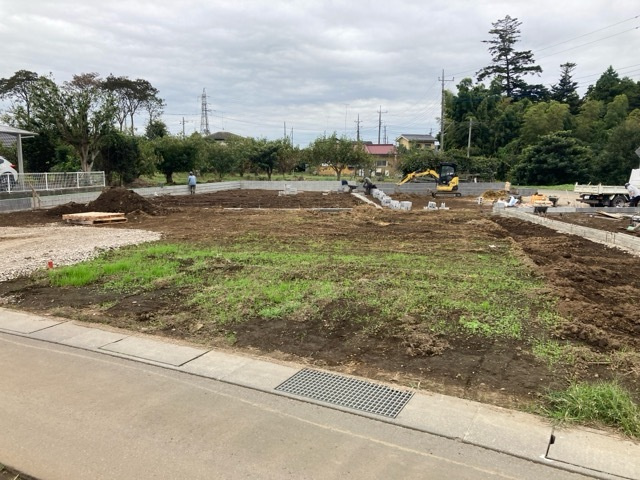 第1笠間市南友部　新築戸建　4号棟の前面道路含む現地写真