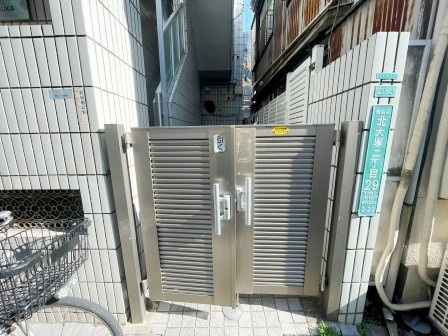 グリーンピア大塚のエントランス