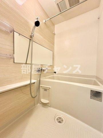 プレサンス東別院セレニスの浴室