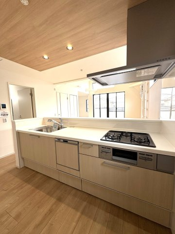 The Shonan Balance –海と街の中間に暮らす家 –のキッチン