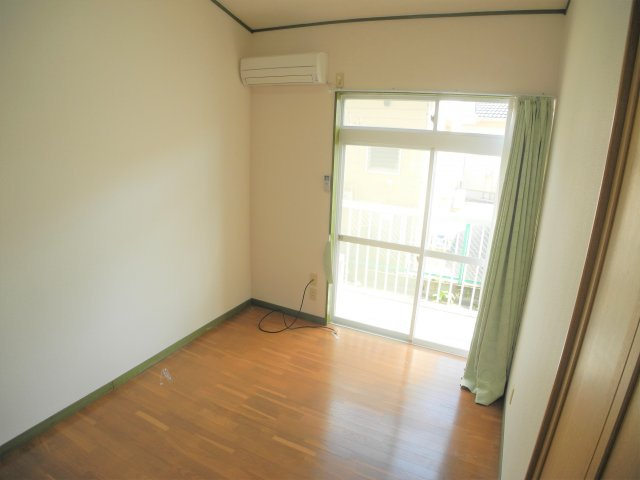 プチメゾン小川の居間・リビング|※室内画像は別号室のもの