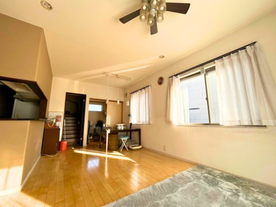 【居間・リビング】 | 流山市前ケ崎　中古戸建