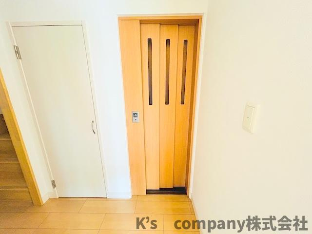 ◎茅ヶ崎市出口町　中古戸建のその他|ホームエレベーター付き☆三階建て住戸ですのであると便利な設備です♪