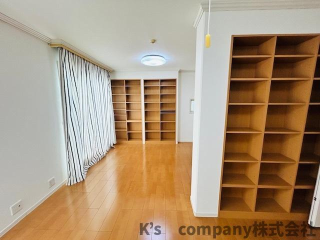 ◎茅ヶ崎市出口町　中古戸建の収納|奥側にも収納が充実しています◇