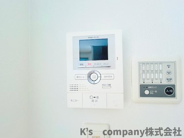 ◎茅ヶ崎市出口町　中古戸建のセキュリティ|訪問者の顔が確認できるテレビモニター付きインターフォン☆