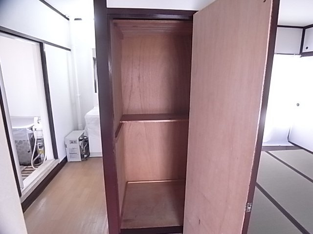 グランディア灘南通の収納