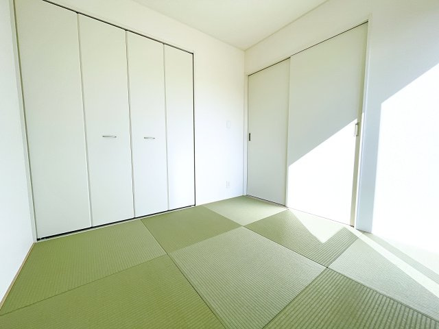 新築戸建・新築建売　西郷村米堀川向＜耐震+制震＞米小・西郷一中の和室|畳は足触りがいいので裸足で歩いても気持ちがいいです！