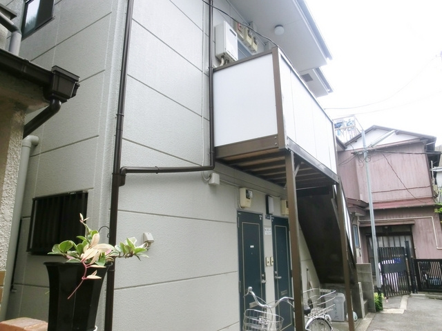 第２天貝コーポの外観|通りから少し入ったところにあります！