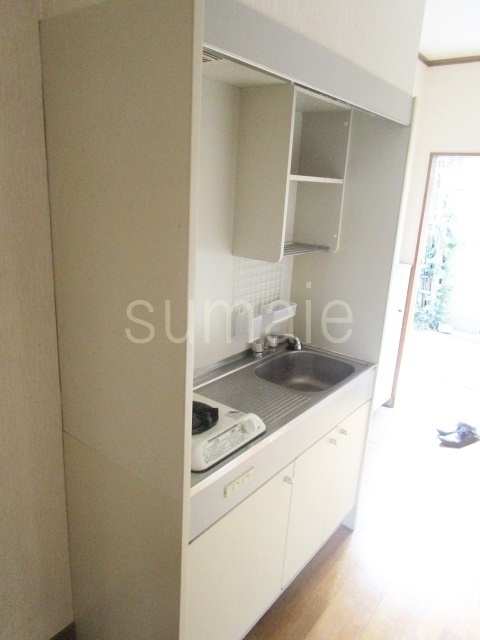 第２天貝コーポのキッチン|収納付きのキッチンです♪