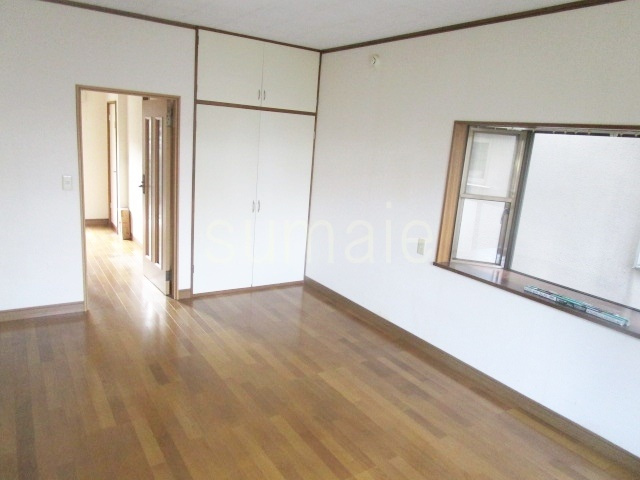 第２天貝コーポのその他|7.5帖の洋室です♪