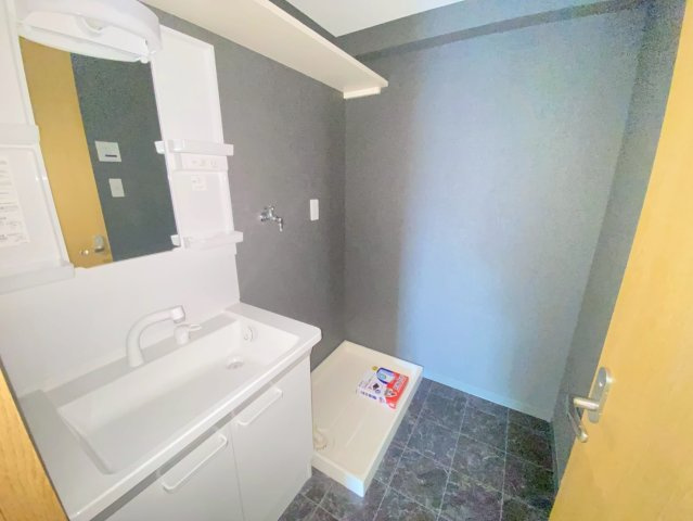 フクロク・ハイ・マンション3号館の独立洗面台