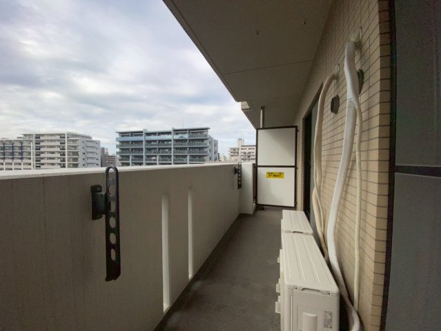 フクロク・ハイ・マンション3号館のバルコニー