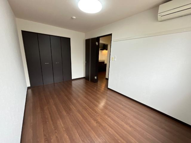 リリー・オブ・ザ・バレーの内装|洋室