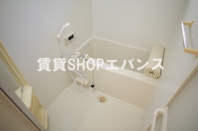 【浴室】 | らら・ベイⅢ | コンパクトで使いやすいお風呂です