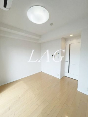 【居間・リビング】 | エスティメゾン登戸 | 洋室のお部屋です。