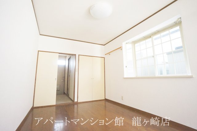 コーポサイドロードの玄関