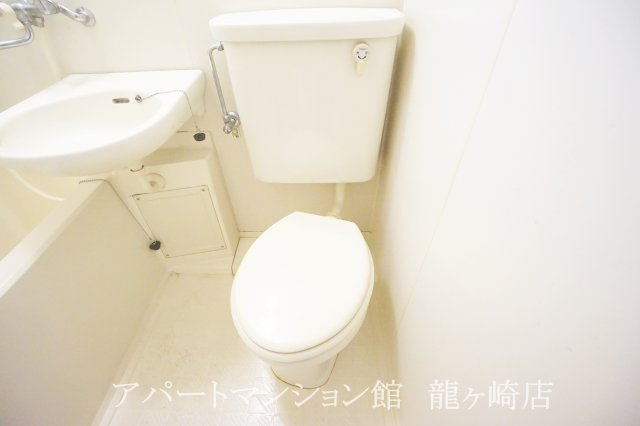 コーポサイドロードの独立洗面台