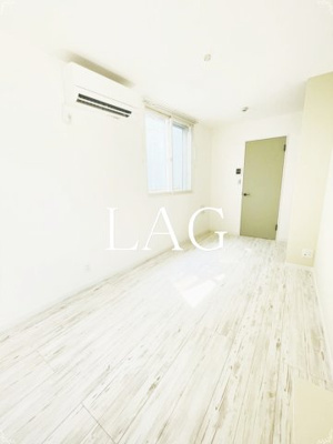 【居間・リビング】 | ローランギャロス四ツ木 | 洋室のお部屋です。