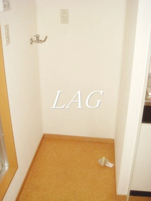 【設備】 | カーサエテルノ | 室内洗濯機置き場です。