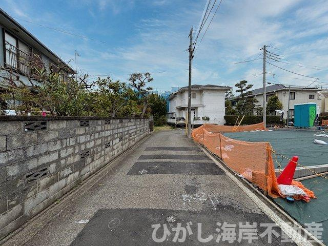 茅ヶ崎市東海岸南6丁目　売地　の前面道路含む現地写真|現地外観