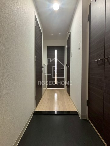 レジディア京町堀の玄関