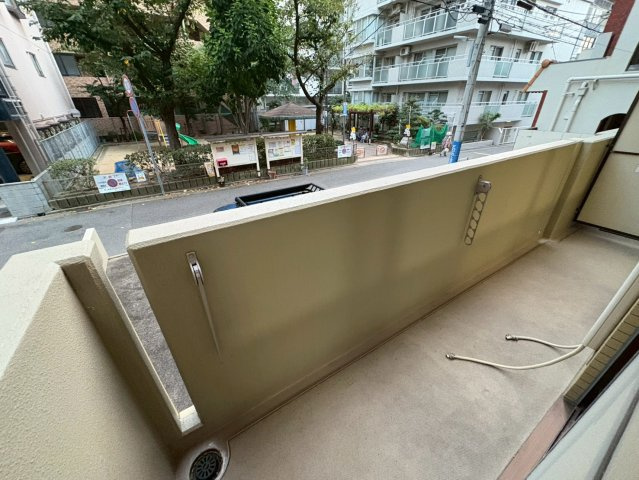 ランテージ神戸花隈のバルコニー