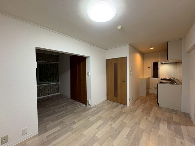 ドメスティック南光荘の居間・リビング