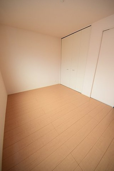 ノーベル岩屋の洋室