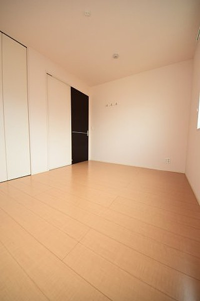 ノーベル岩屋の洋室