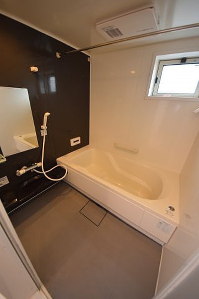 ノーベル岩屋の浴室