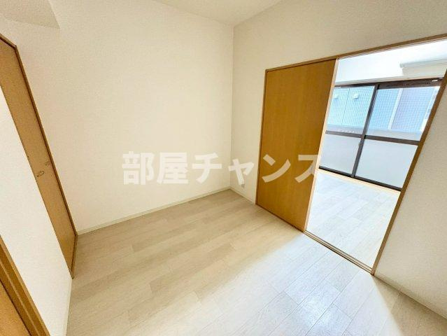 リアライズ栄Ⅱの居間・リビング
