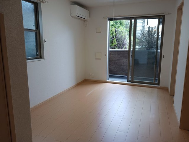 シェーネの居間・リビング