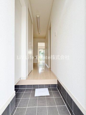 西東京市新町６丁目のアパートの玄関