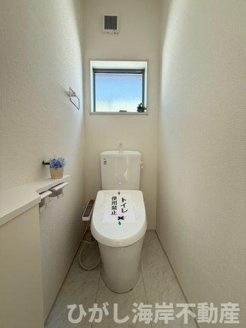 茅ヶ崎市萩園　新築戸建　全3棟のトイレ|洗浄機能付きお手洗い