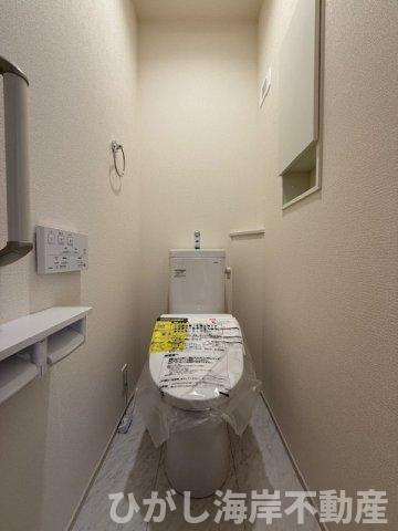 茅ヶ崎市高田３丁目　新築戸建　全2棟のトイレ|洗浄機能付きお手洗い