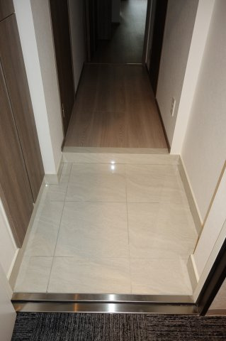 グランエール森下WESTの玄関