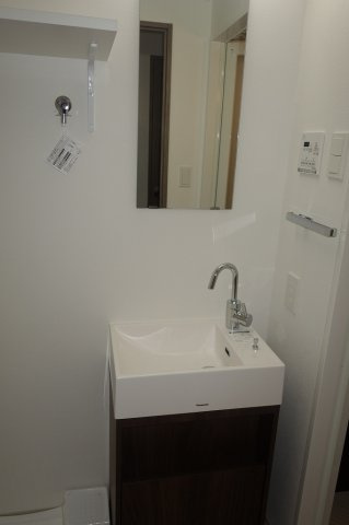 グランエール森下WESTの独立洗面台