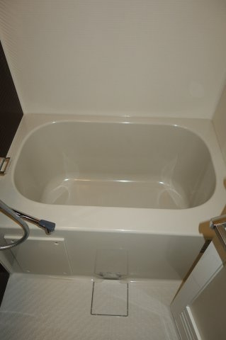 グランエール森下WESTの浴室