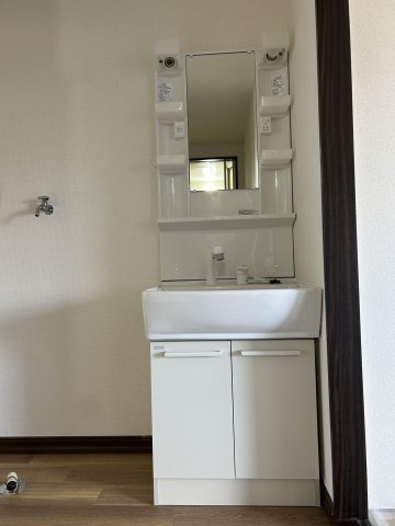 ベアーズコーポの洗面所|明るい洗面所です★