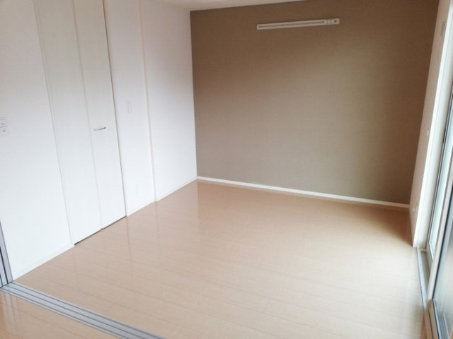 ルメート若葉Ⅱの寝室|クローゼット付の寝室です☆