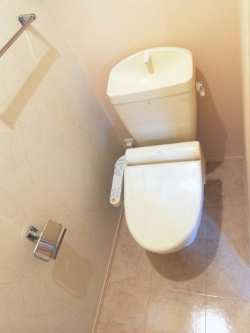 ルメート若葉Ⅱのトイレ|嬉しい温水洗浄便座付き♪