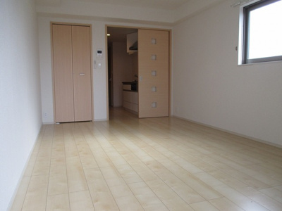 【居間・リビング】 | ルミナス上新庄 | 明るくキレイなお部屋です