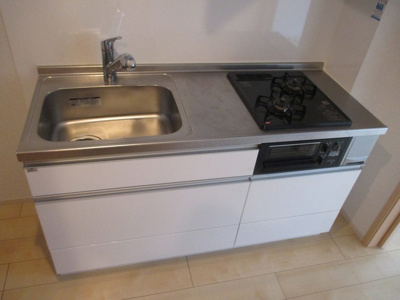 【キッチン】 | ルミナス上新庄 | レンジフード付の２口ガスシステムキッチンです