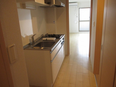 【居間・リビング】 | ルミナス上新庄 | キッチン前のスペースです