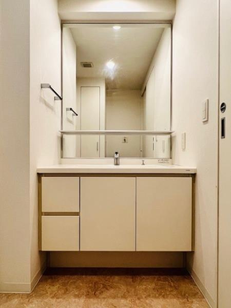 Ｂｒｉｌｌｉａ　ｉｓｔ　東雲キャナルコートの洗面所