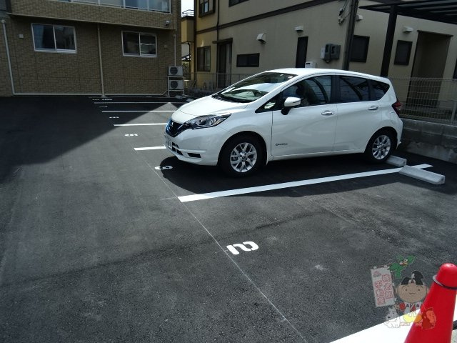 ピアグロリア森下町の駐車場