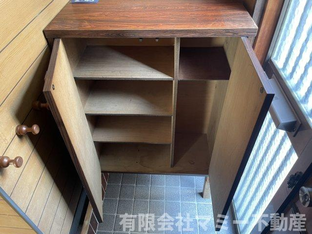 【収納】 | 芝田1丁目借家M | 玄関　靴箱