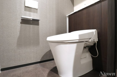 【トイレ】 | プレサンスロジェ名駅南 | 落ち着いた色調のトイレです