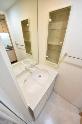 【独立洗面台】 | レジディア三宮東