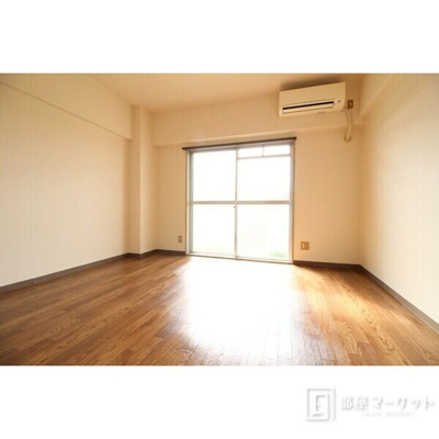 【居間・リビング】 | キャッスル桃山